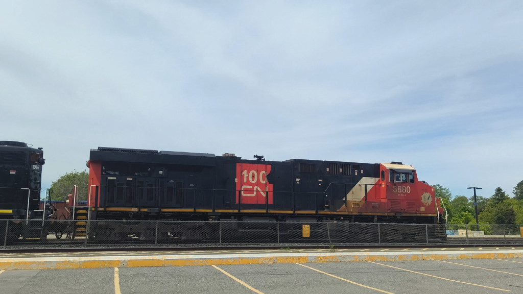 CN 3880